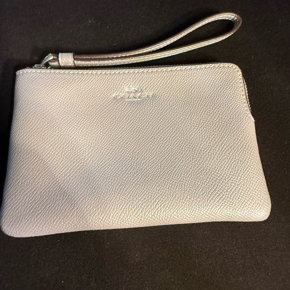 Women’s Coach Corner Zip Wristlet Gray Pebble Leather